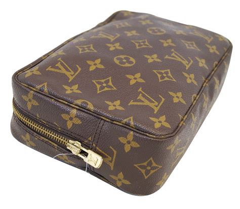 trousse de toilette femme louis vuitton|trousse toilette gm monogram shadow.